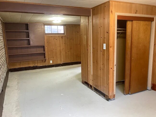 Building Photo - 7737 15th Ave NW