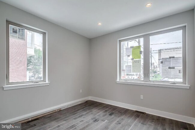 Building Photo - 1013 S 20th St