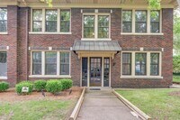 Building Photo - 1711 18th Ave S