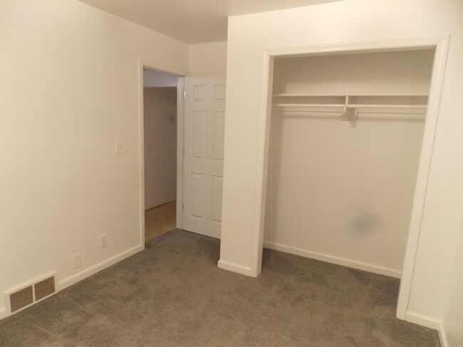 Building Photo - 8795 Main St