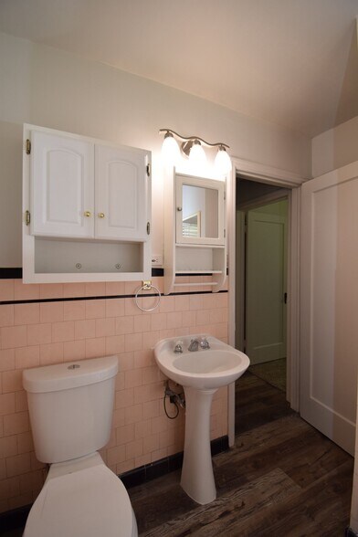 Building Photo - 1523 S 600 E