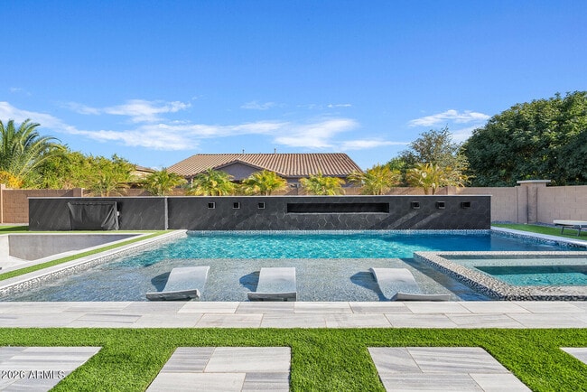 Building Photo - 19411 E Timberline Rd