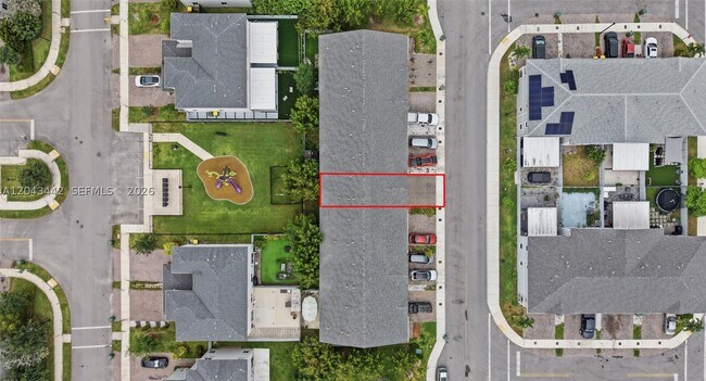 Building Photo - 1774 SE 9th Ave