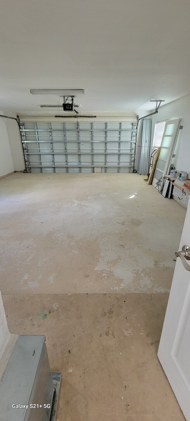 Building Photo - 5200 West Blvd