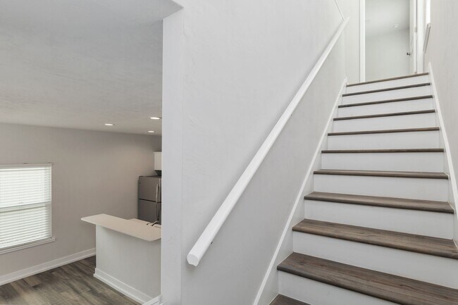 Building Photo - Stunning Brand-New 3-Bedroom, 3-Bathroom H...