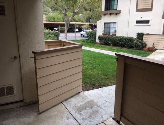Building Photo - Minutes to the beach - Del Mar Villas -  Coming Soon
