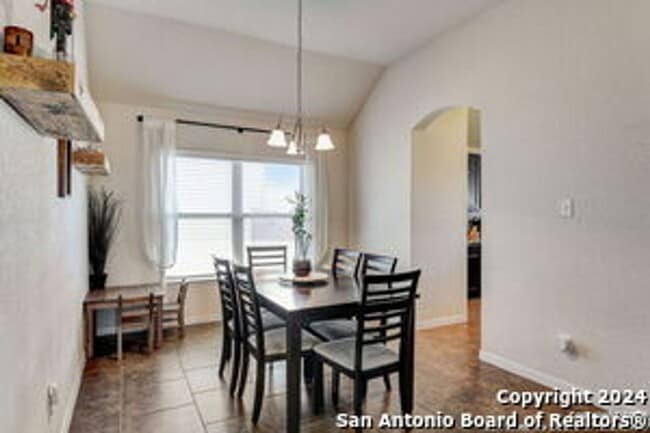 Building Photo - Super Nice Spacious Home with over 2600 sq ft in Parc at Escondido