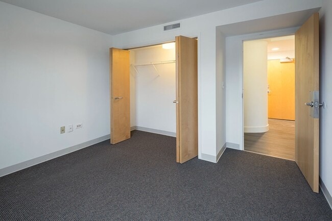 Floorplan - 1400 E. 57th Street