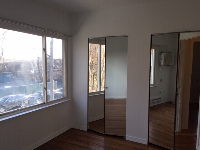 Building Photo - 27 Alton Pl