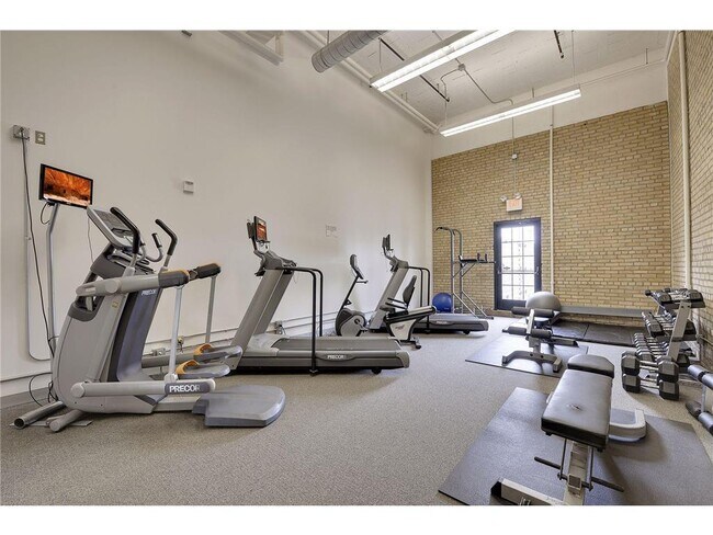 Building Photo - 730 Stinson Blvd NE