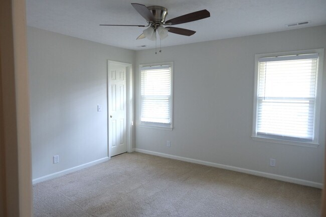 Building Photo - 405 Andros Dr