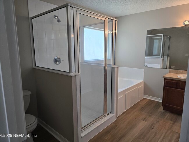 Building Photo - 744 Palm Hammock Cir