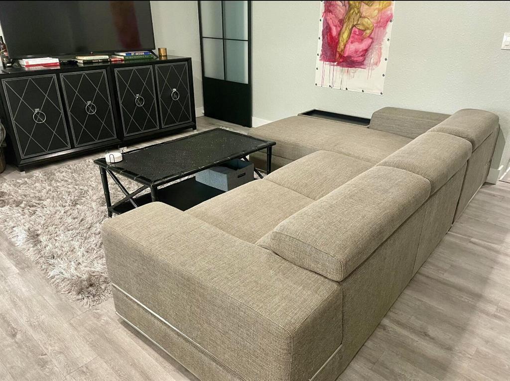 Building Photo - 615 SW 9th St