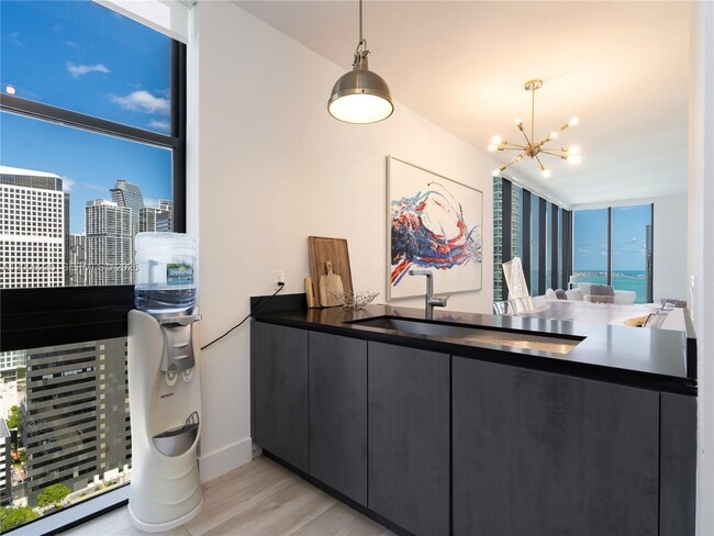 Building Photo - 1010 Brickell Ave