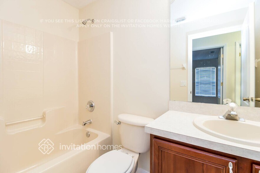 Building Photo - 1640 Wekiva Dr