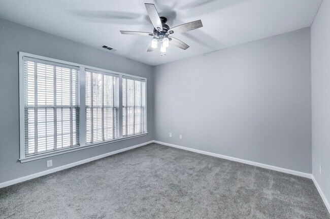 Building Photo - Single-family home in Kennesaw, GA near KSU, Town Center and Woodstock.