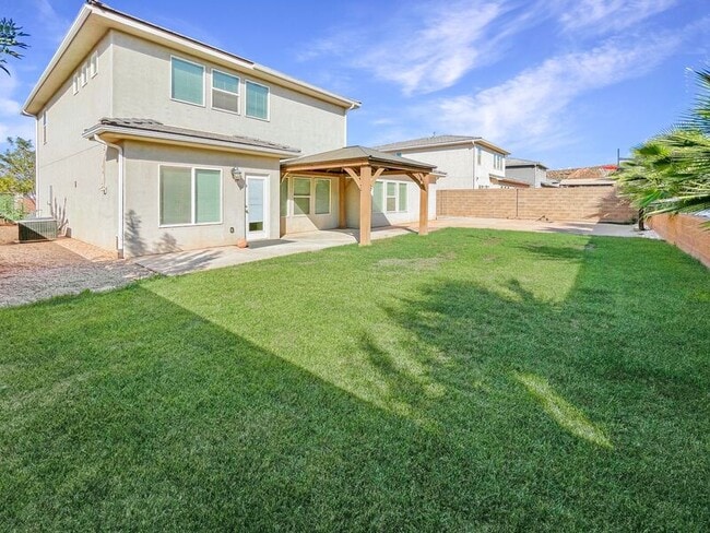 Building Photo - 3298 E Crimson Ridge Dr