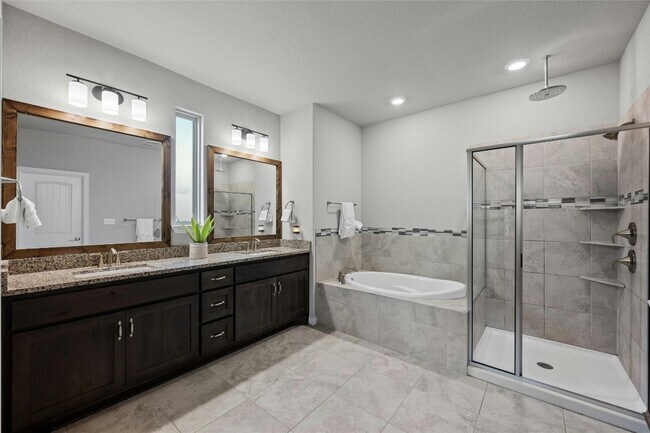 Building Photo - 12900 Mission River Dr