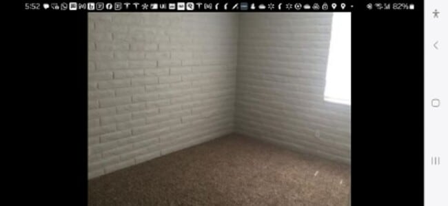 Building Photo - Beautiful 3 bedroom, 2 bath townhouse available