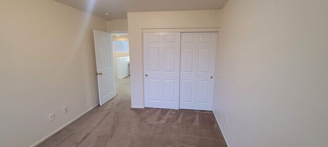 Building Photo - 1262 Garrett Way