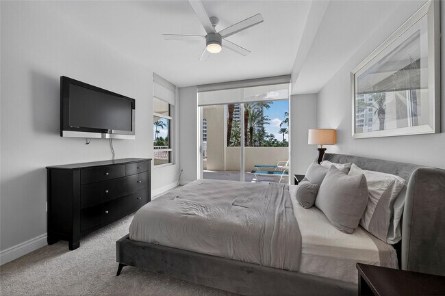 Building Photo - 3700 S Ocean Blvd