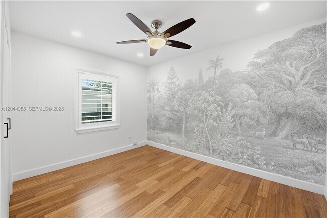 Building Photo - 7220 SW 53rd Ct
