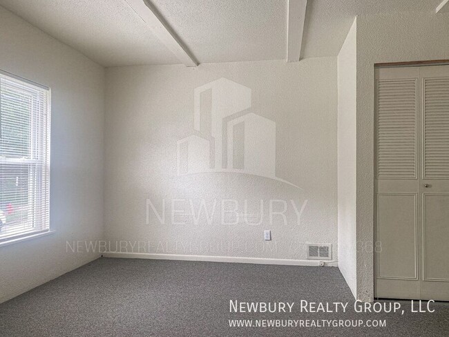 Building Photo - 18 South St