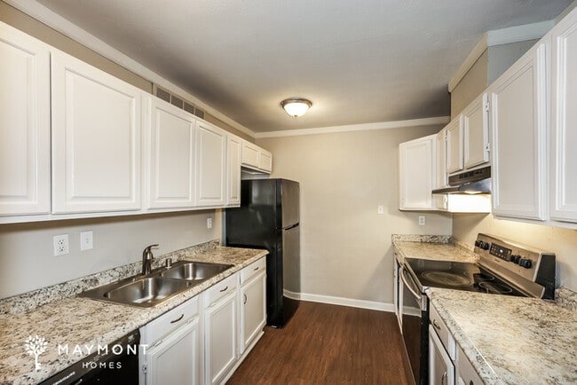 Building Photo - 709 Lawndale Dr