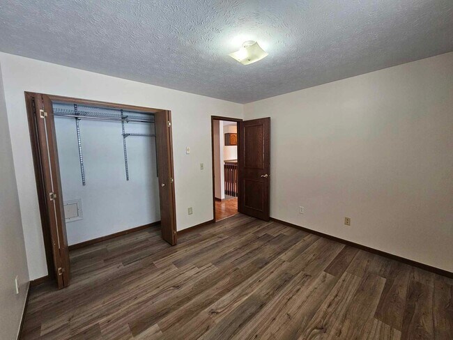 Building Photo - 4788SunnybrookRd#1