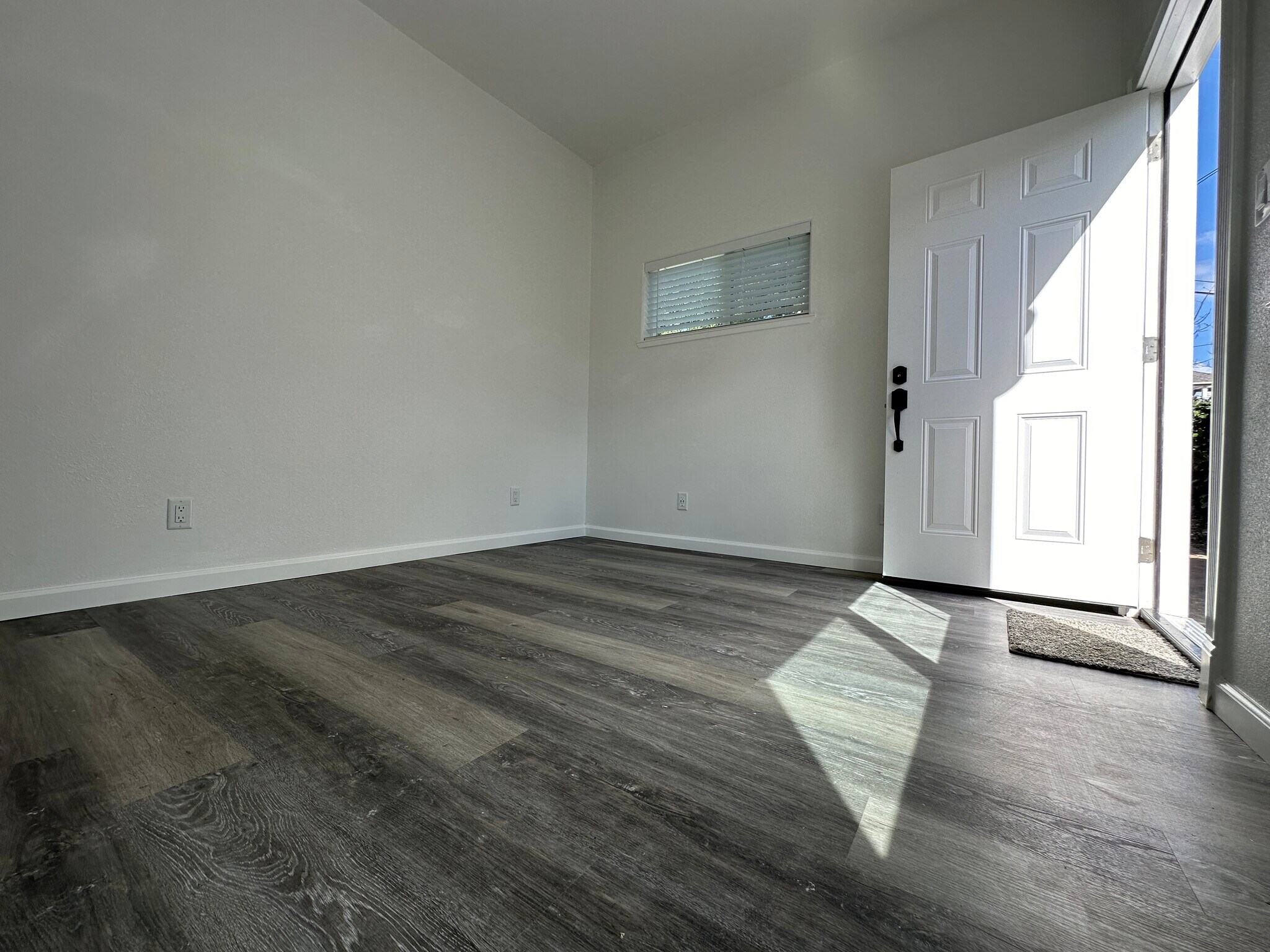 Building Photo - 124 Los Gatos Blvd