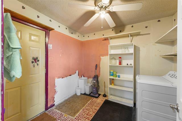 Building Photo - 411 Co Rd 3609