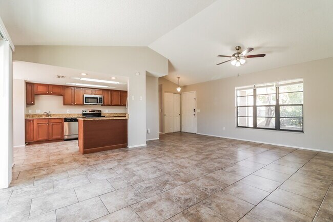 Building Photo - 9310 Tamworth Ln