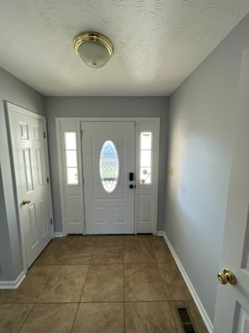 Building Photo - 149 River Birch Ln