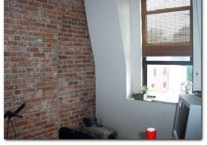 Building Photo - 227 Washington St