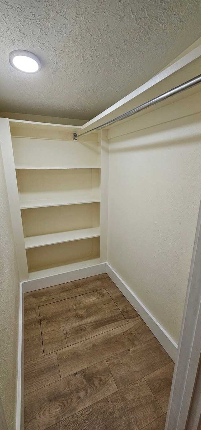 Building Photo - 521-513 13th St NW