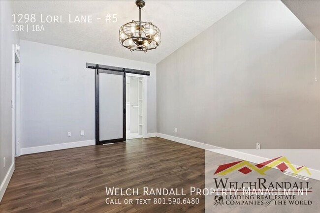 Building Photo - Recently Remodeled, Spacious 1 Bedroom Condo