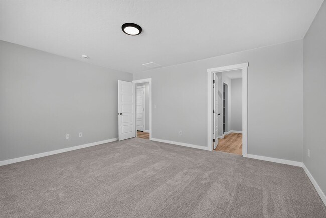 Building Photo - Brand New 4bd/2ba Single Level Nampa Home w/3-Car Garage