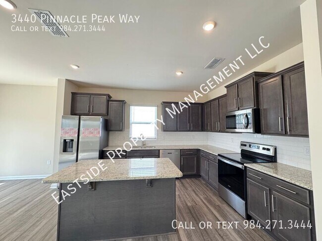 Building Photo - 3440 Pinnacle Peak Dr