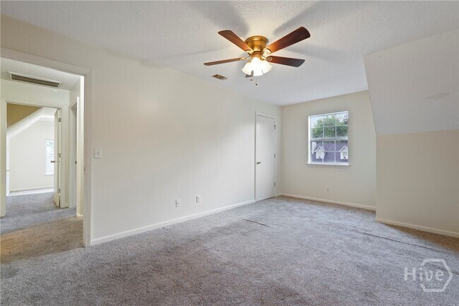 Building Photo - 156 Laurel Green Ct