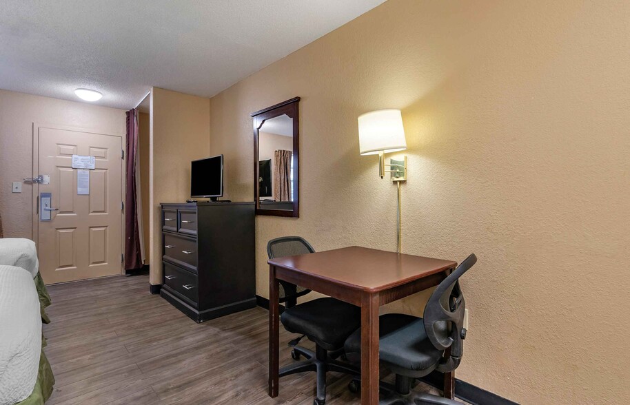 Building Photo - Furnished Studio-Lexington - Nicholasville Road