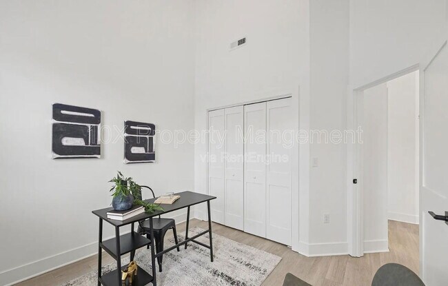 Building Photo - 92 E Innis Ave