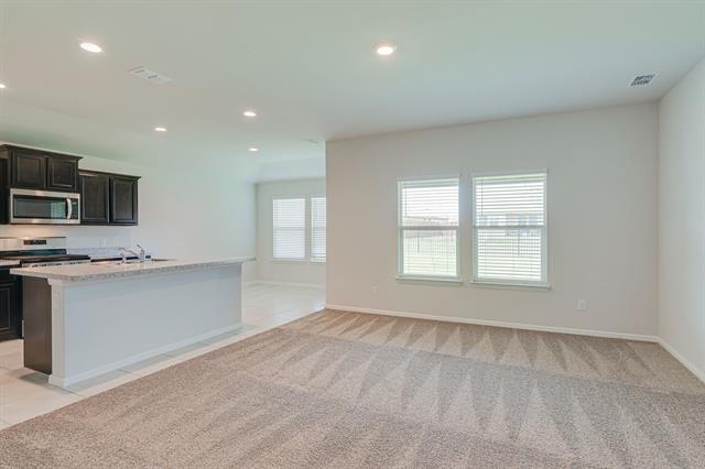 Building Photo - 16413 Milwaukee St