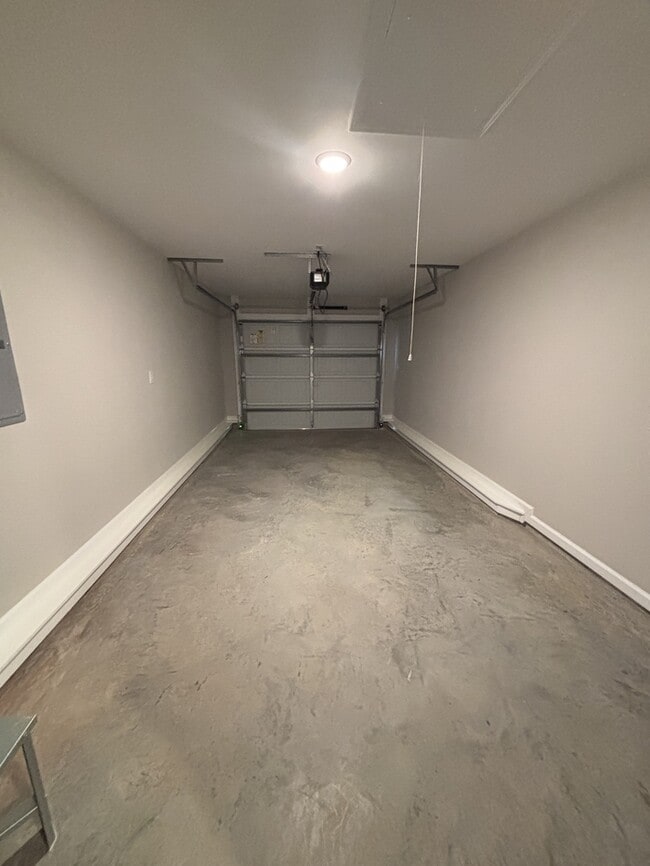 Building Photo - 100 Bradfield Cir