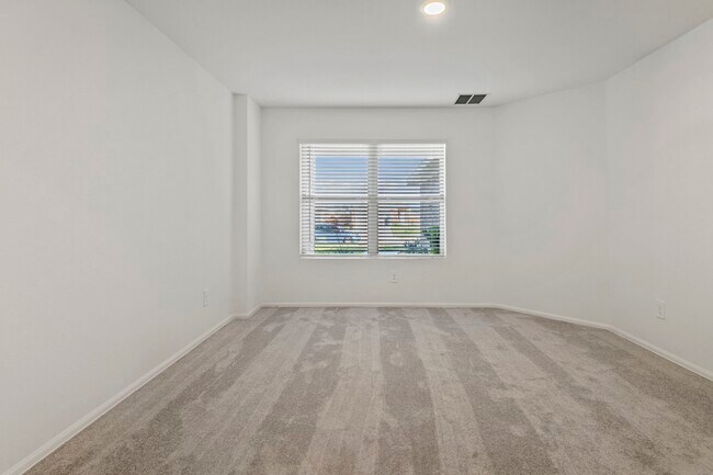 Building Photo - 17194 Quaking Aspen Ln