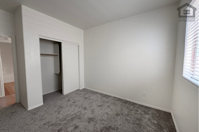 Building Photo - 4Bed/2Bath House in El Mirage! Ready for Immediate Move-In!