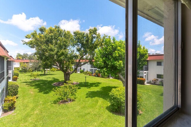 Building Photo - Newly Renovated, 2-Bed, 2-Bath, 2nd Floor Unfurnished Condo in Great Location