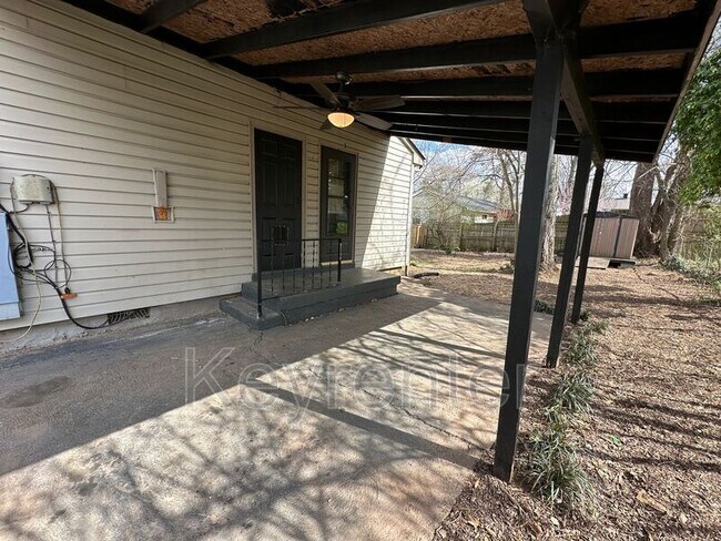 Building Photo - 138 Arkansas Ave