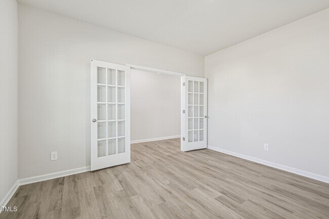 Building Photo - 721 Deschutes Dr