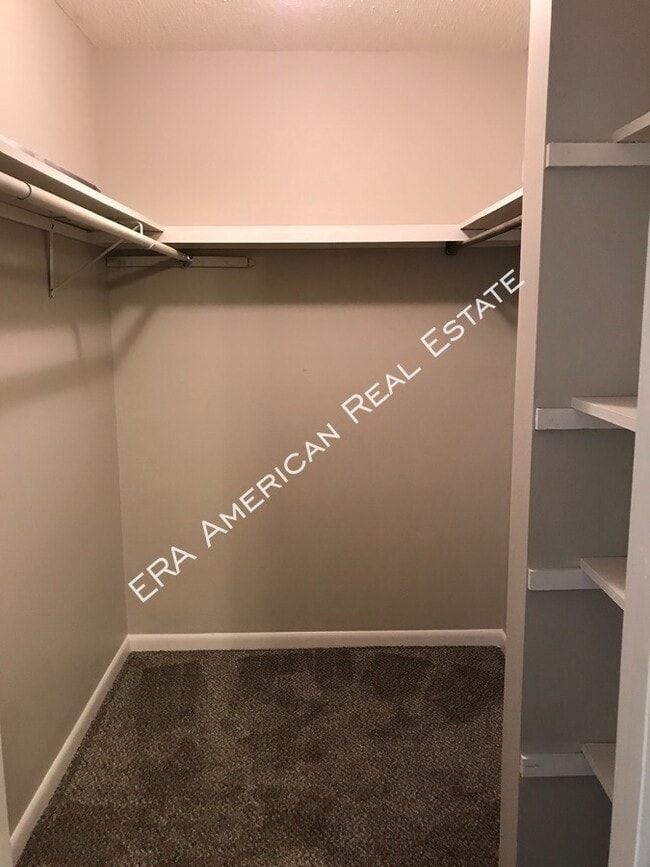 Building Photo - 571 Woodlow Rd