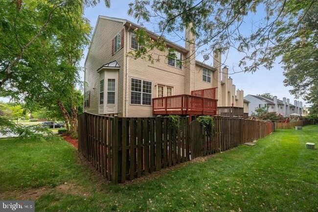 Building Photo - 5520 Jowett Ct